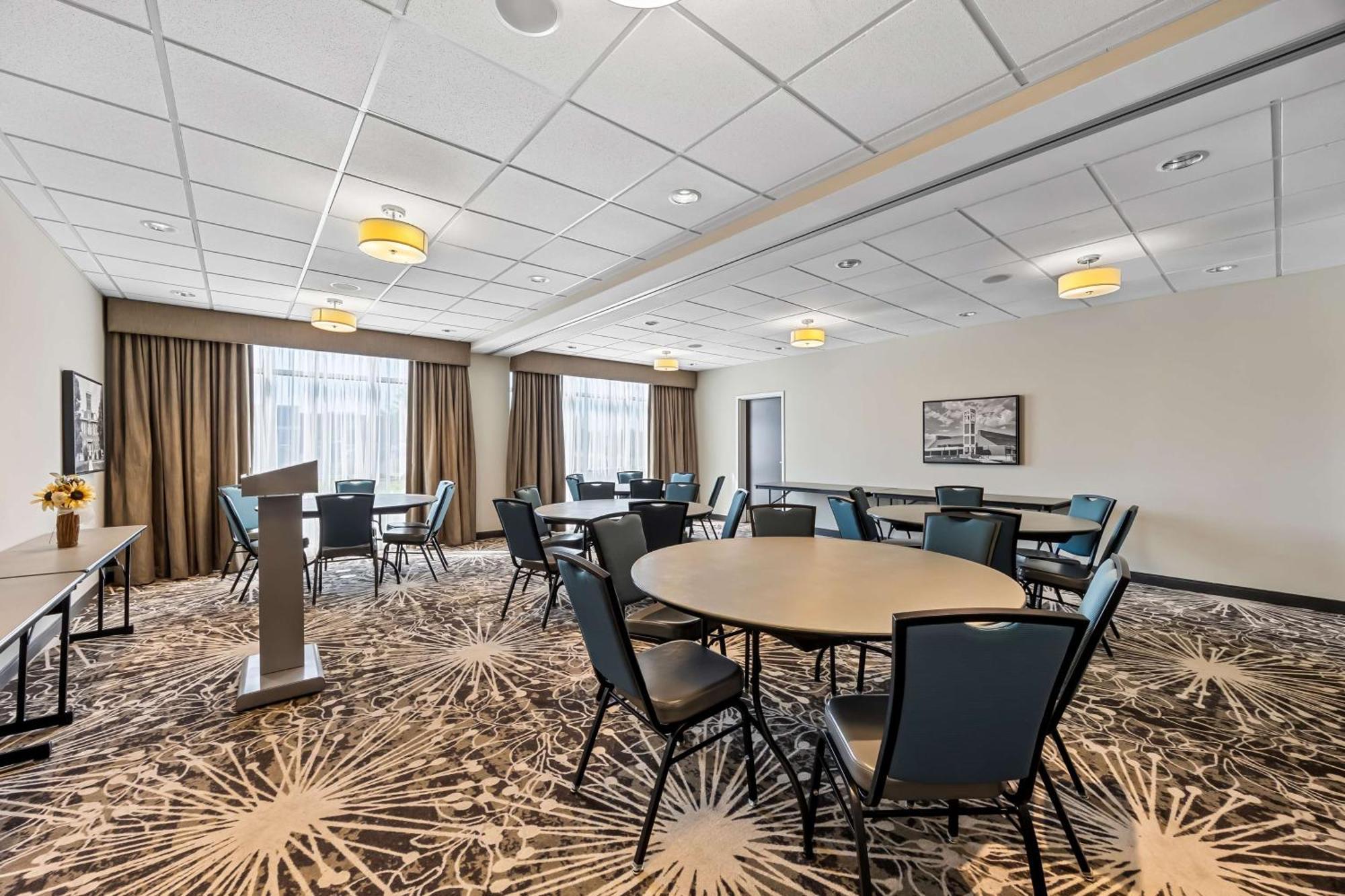 Best Western Plus Bolivar Hotel & Suites Exterior foto