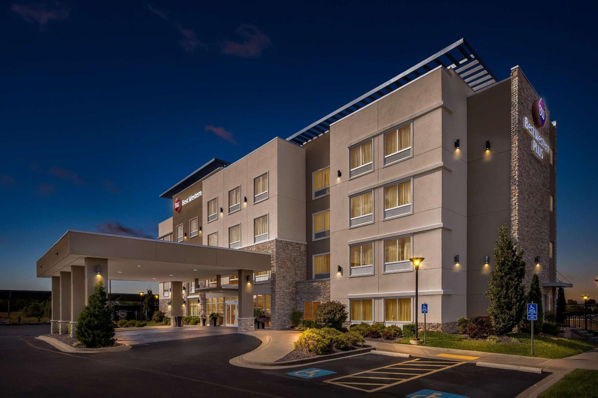 Best Western Plus Bolivar Hotel & Suites Exterior foto